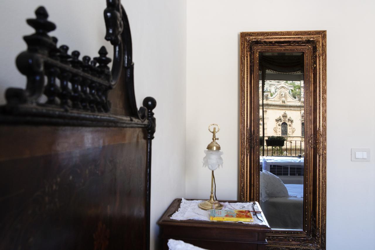 Dimora Birulla Bed & Breakfast Modica Exterior photo